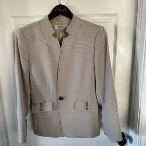 Light brown and white Tahari blazer - perfect for spring, summer and fall!